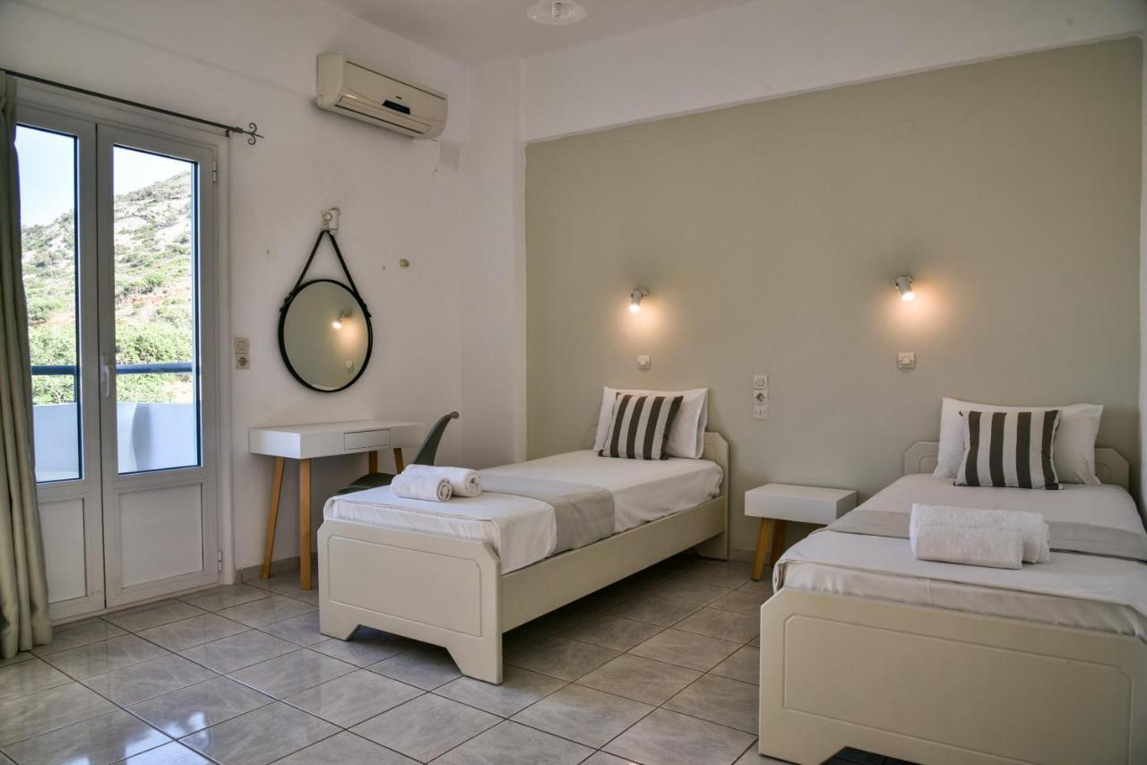 Iraklis Studios & Apartments