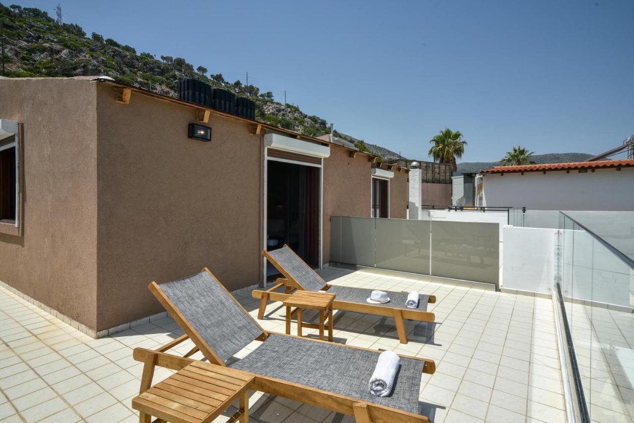 Iraklis Studios & Apartments
