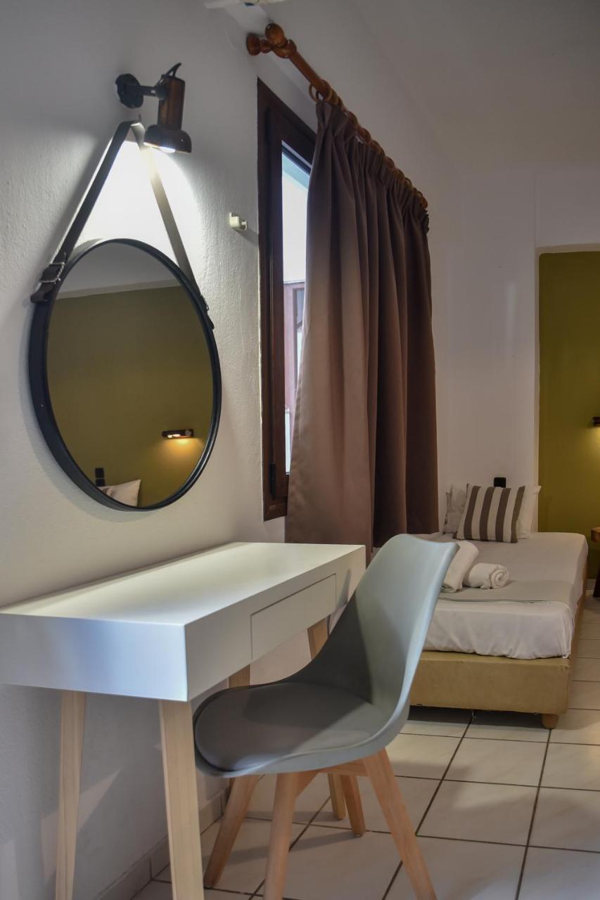 Iraklis Studios & Apartments