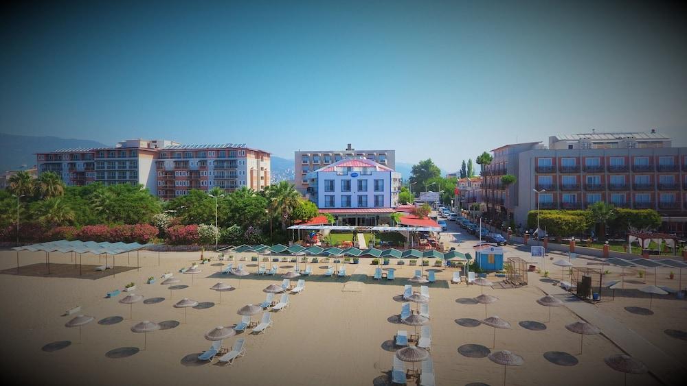 Gumuldur Mavi Deniz
