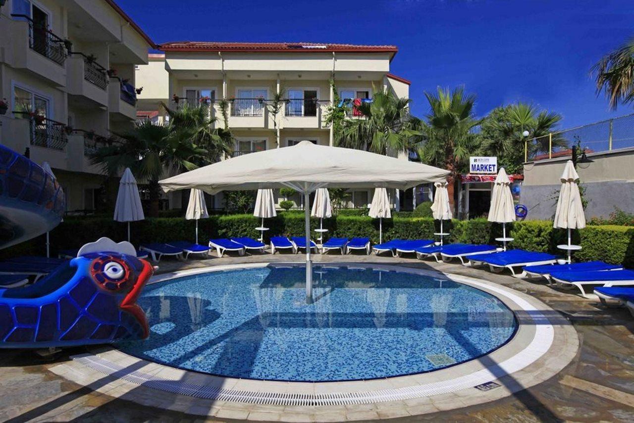 Sun City Apartments & Hotel