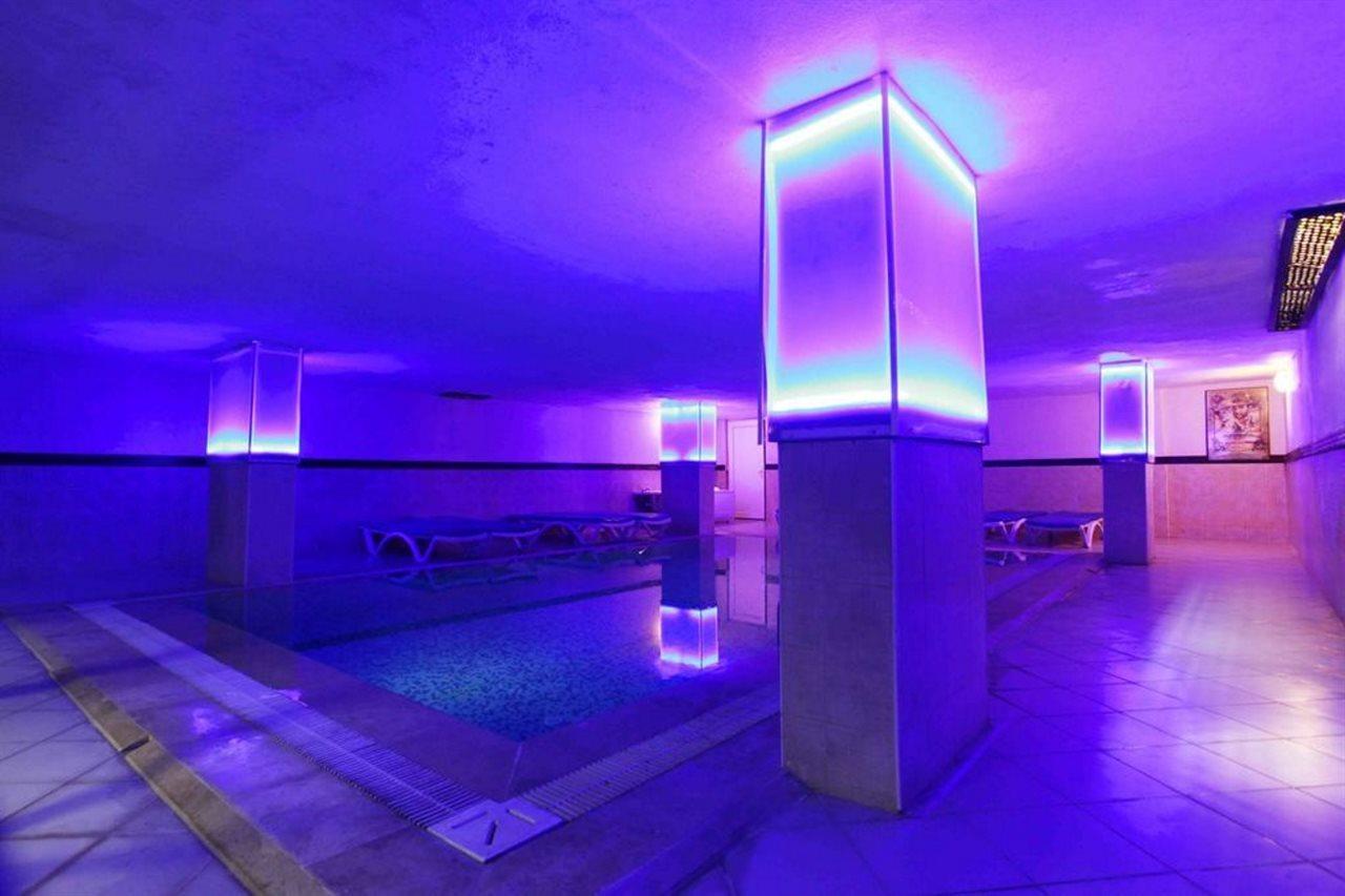 Sun City Apartments & Hotel