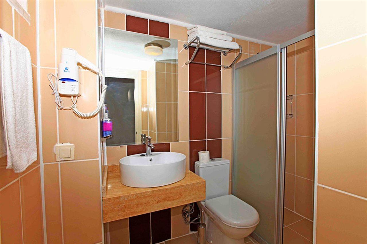 Sun City Apartments & Hotel