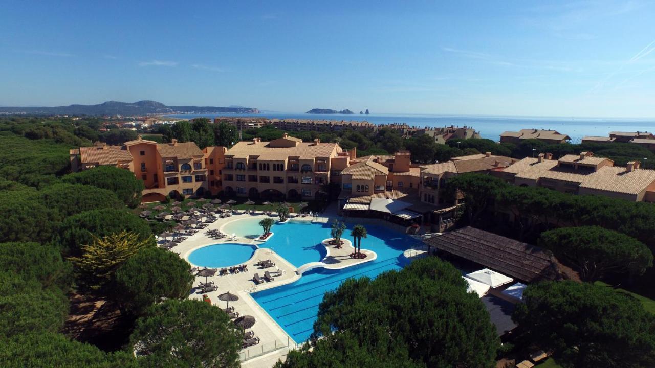 La Costa Beach & Golf Resort