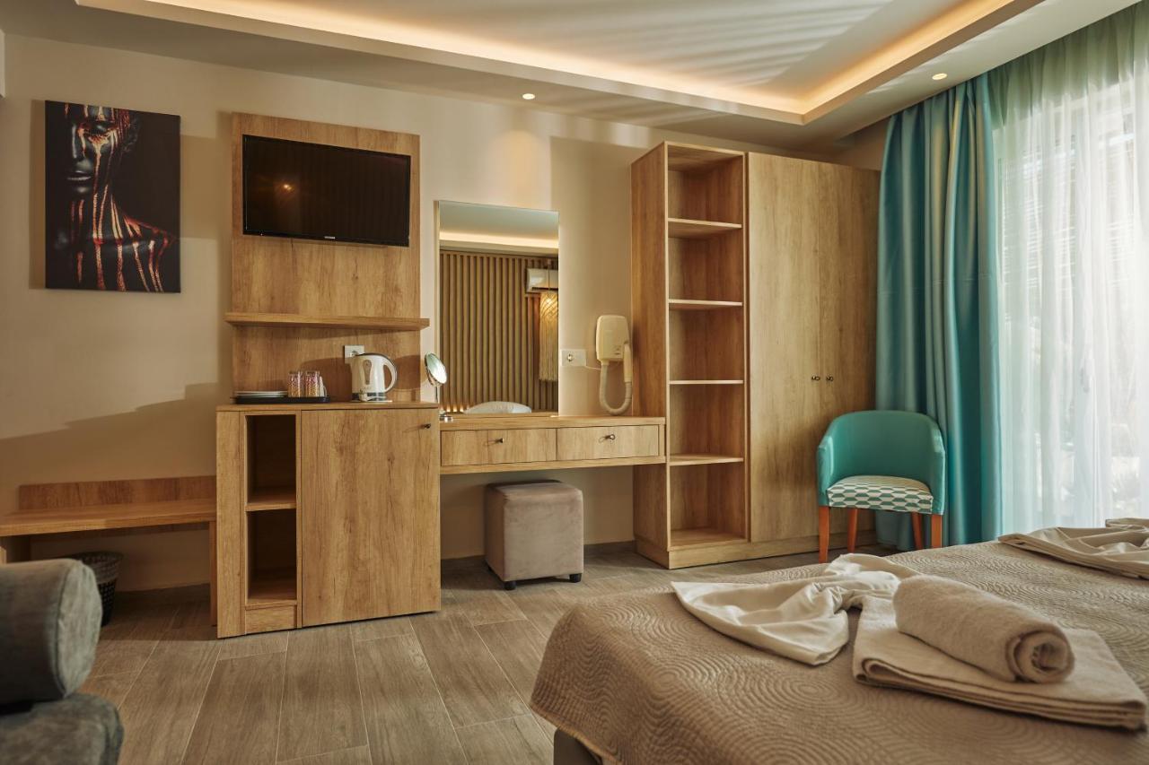 Iniohos Zante Hotel & Suites
