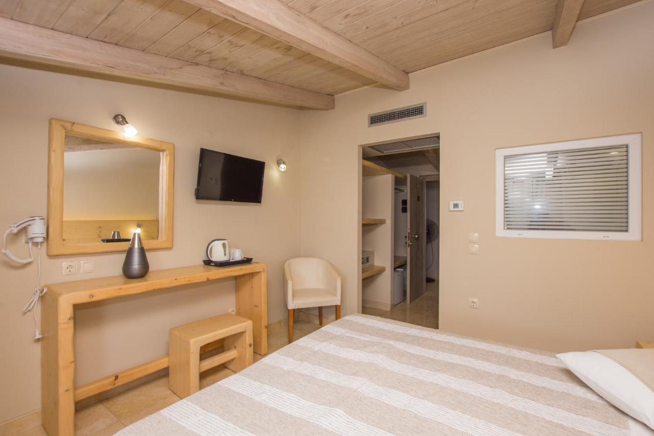 Iniohos Zante Hotel & Suites