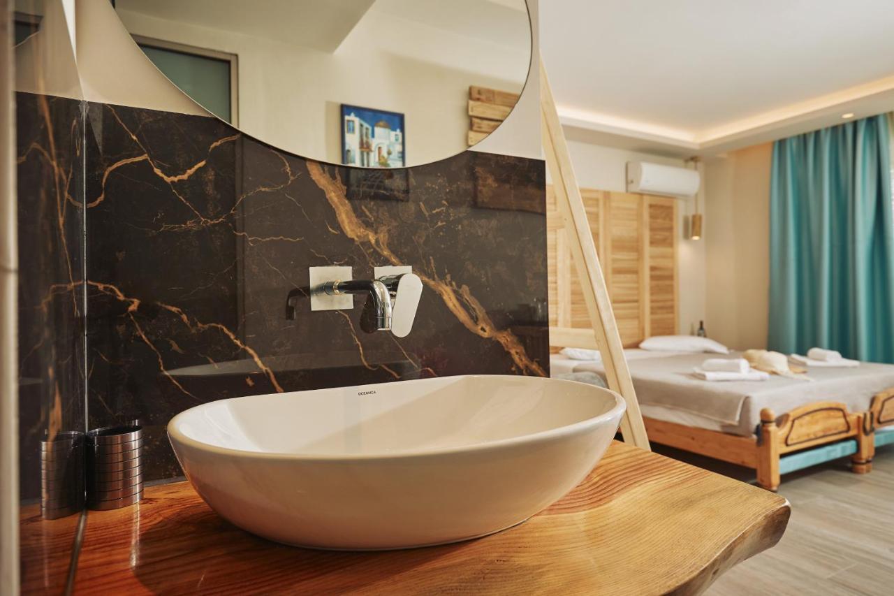 Iniohos Zante Hotel & Suites