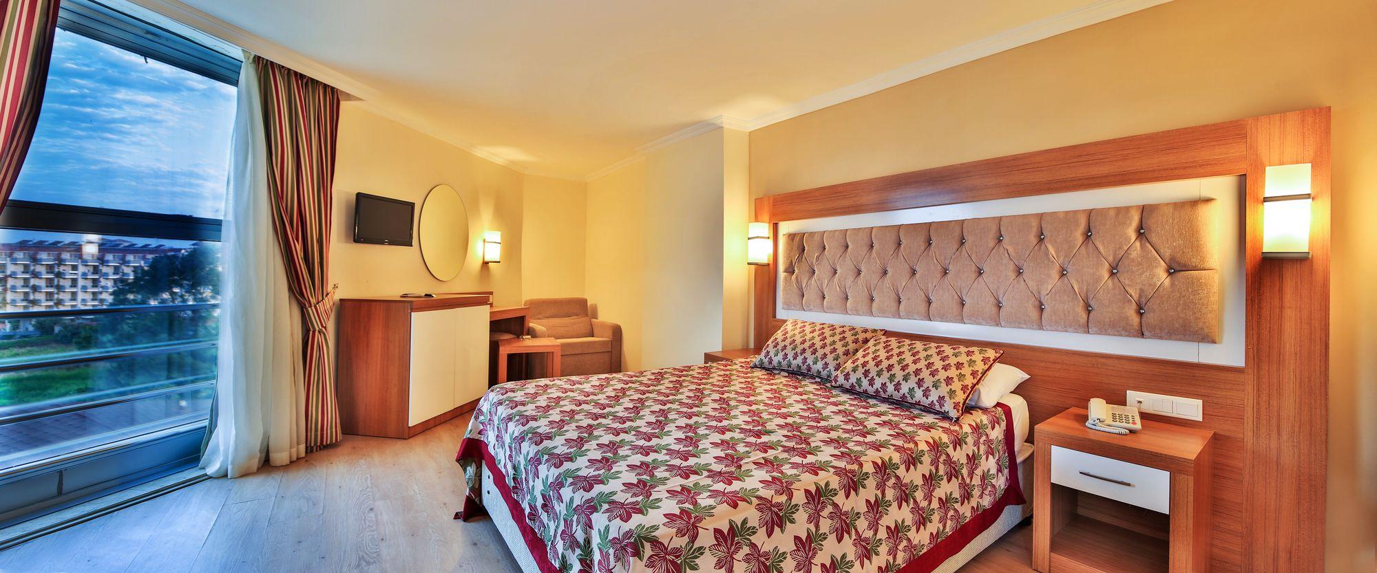 Hedef Beach Resort