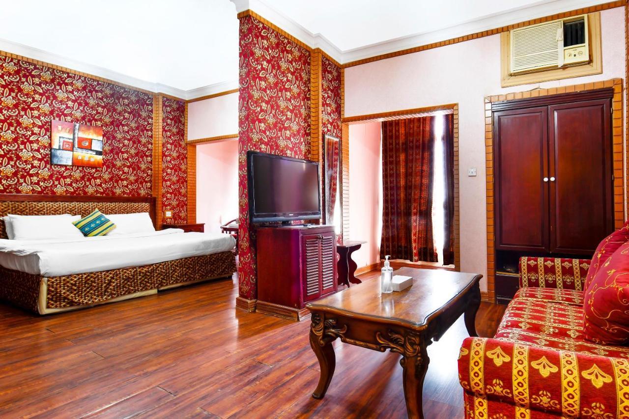 Moon Plaza Hotel