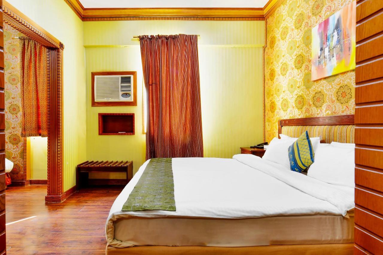 Moon Plaza Hotel