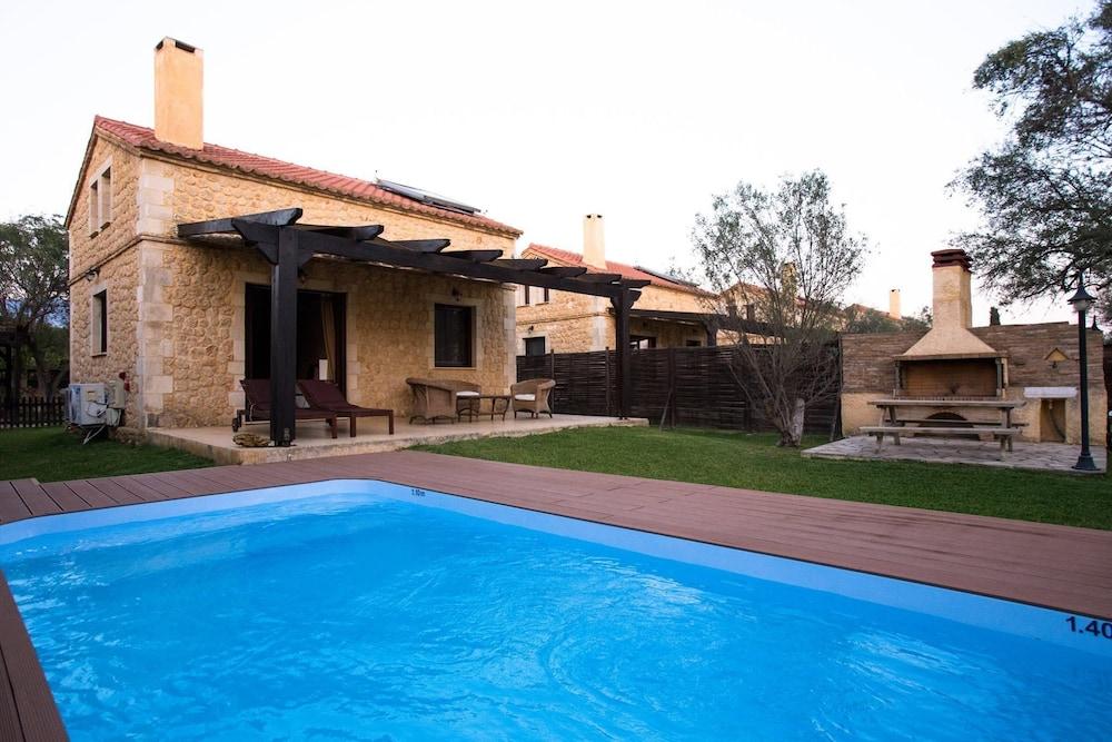 5 Stars Villas