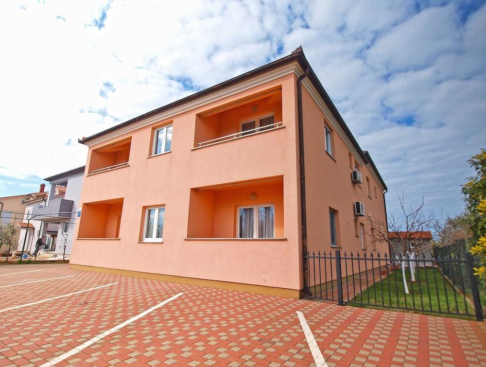 Apartment Mirsad 1282