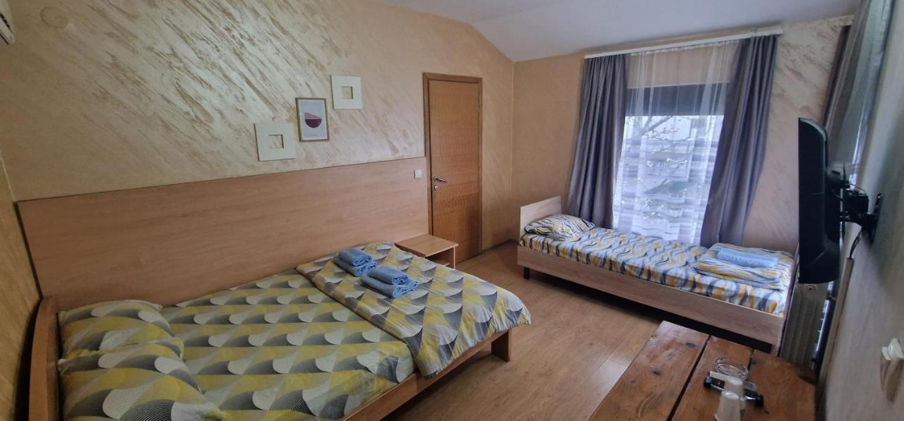 Rooms Green Set