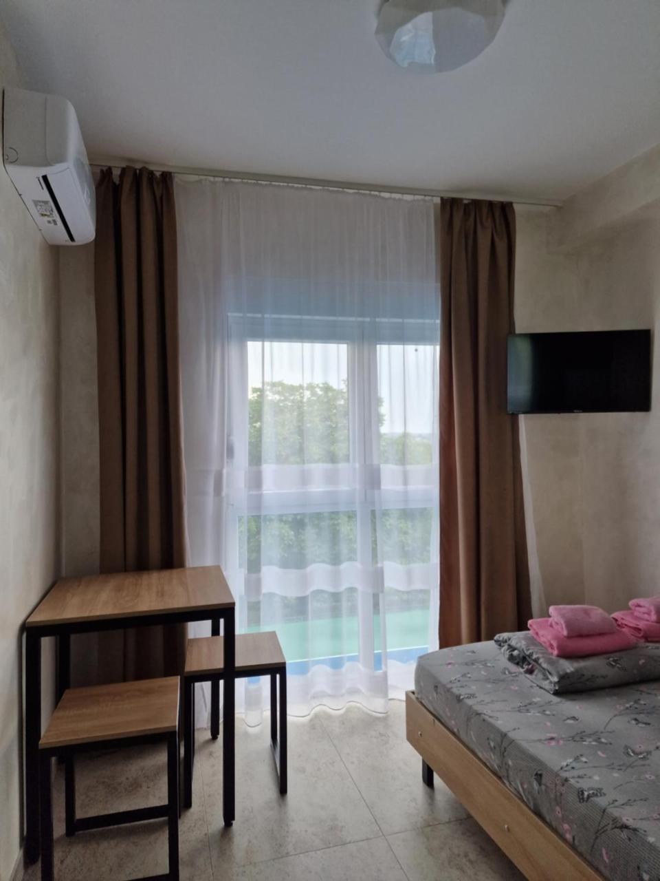 Rooms Green Set