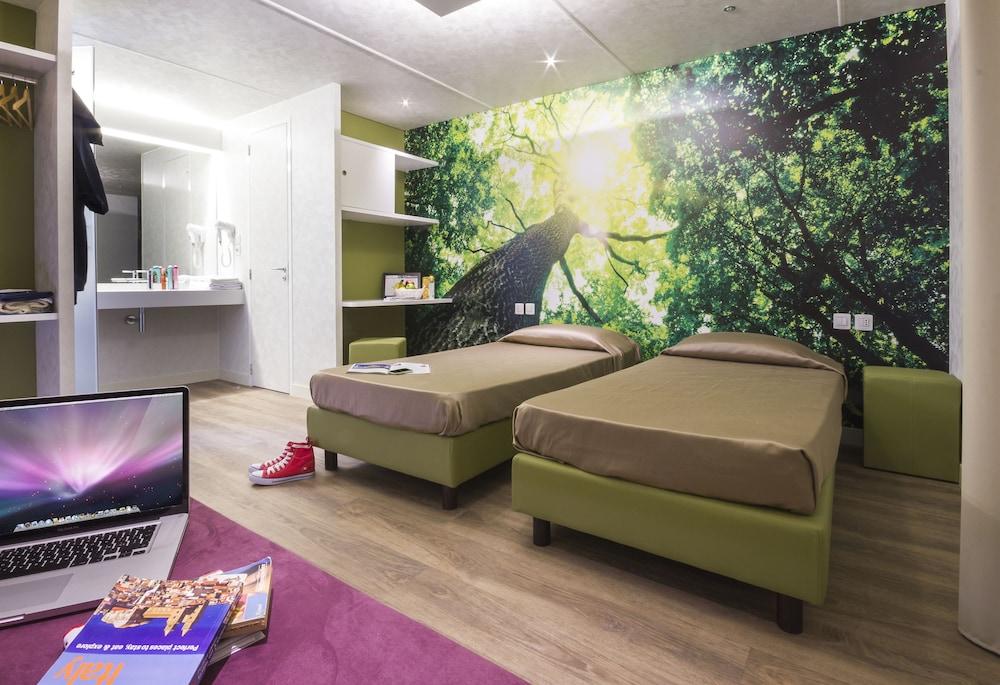Hu Firenze Camping In Town