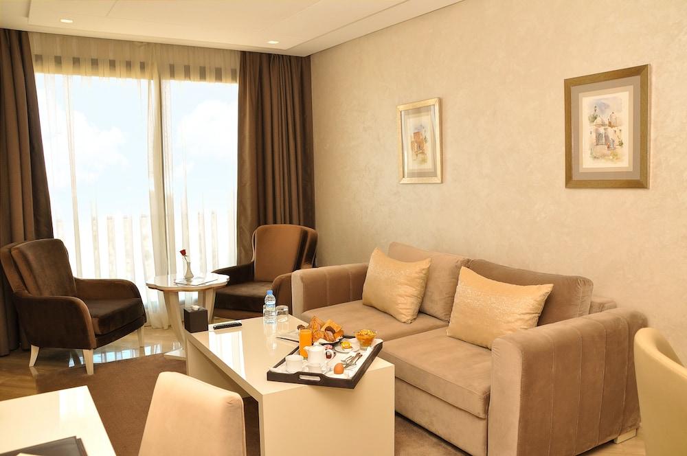 Suite Hotel Casa Diamond