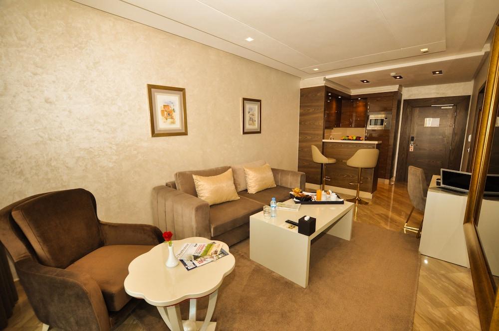 Suite Hotel Casa Diamond