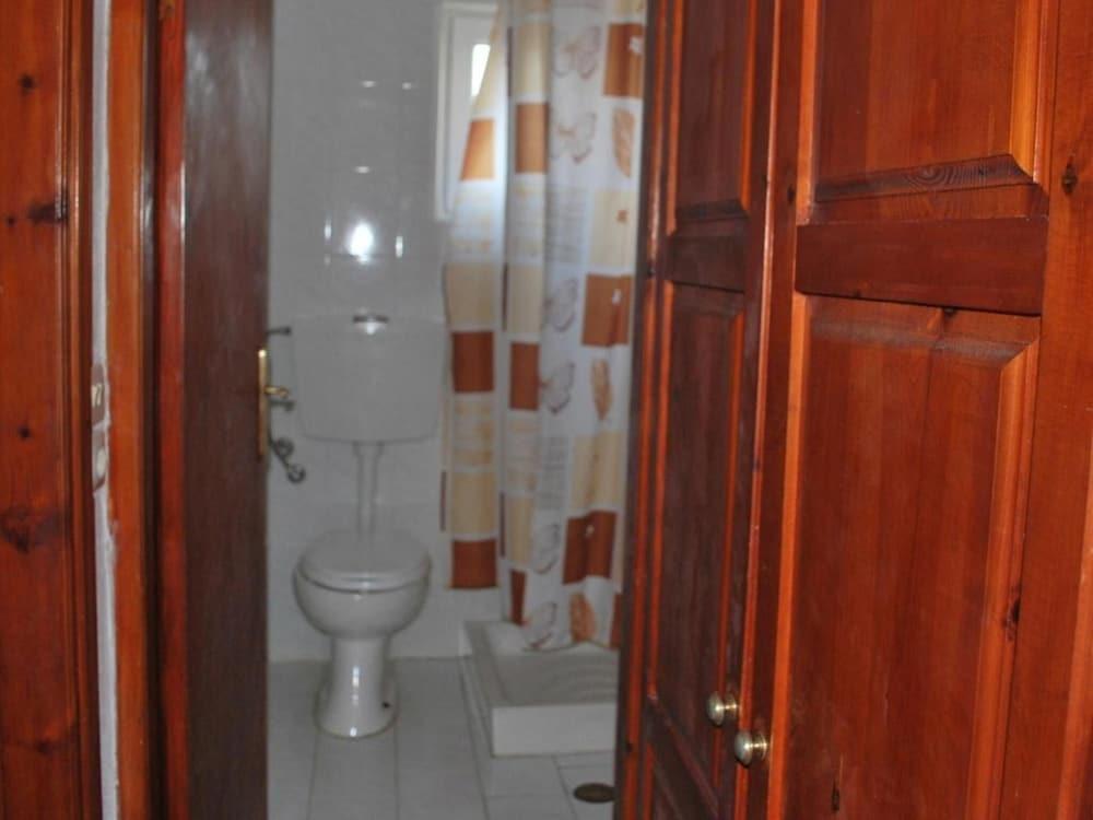 Koula Apartments