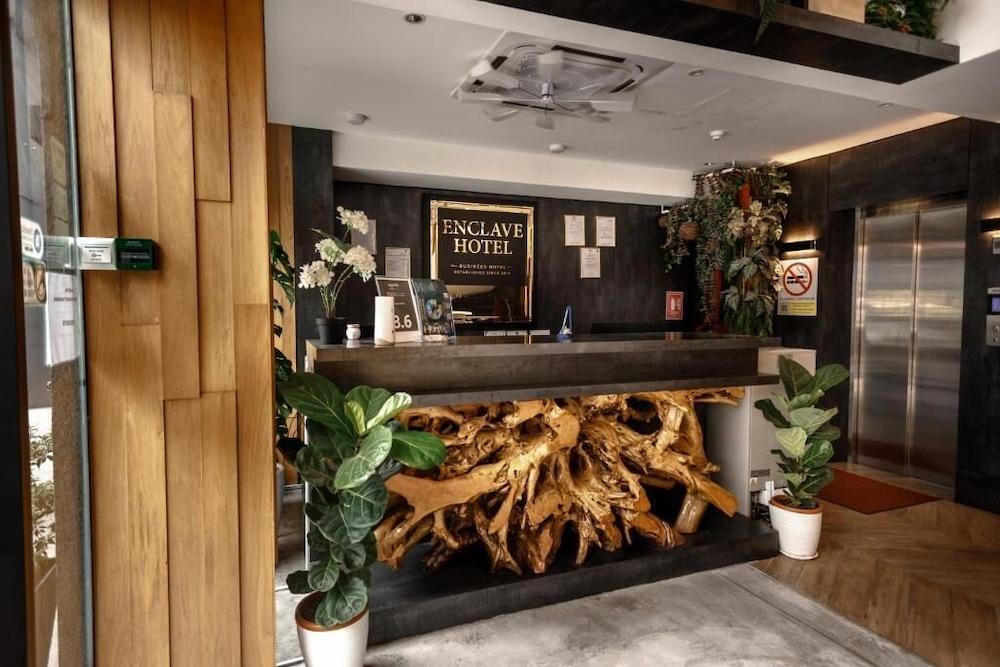 Enclave Hotel