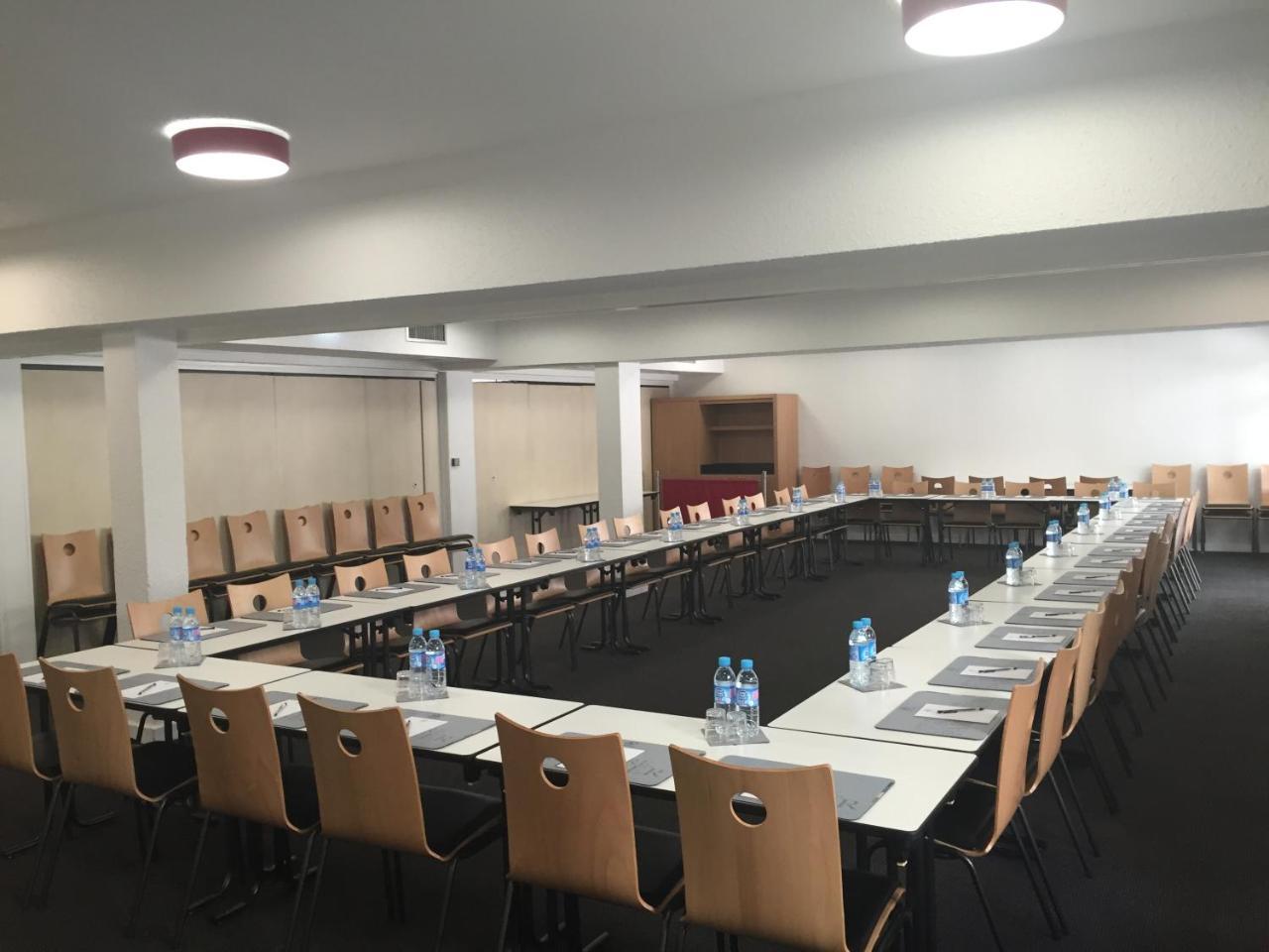 Kyriad Le Bourget Centre - Parc Des Expositions