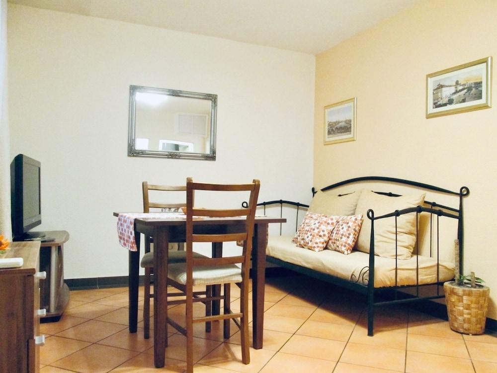 Apt Lavender On Nincevica St-1 Br Apt