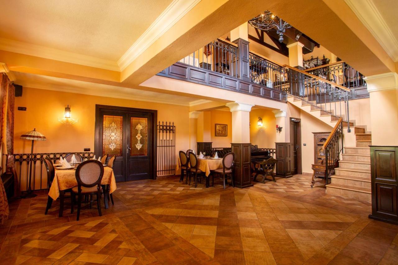 Hotel Turnul