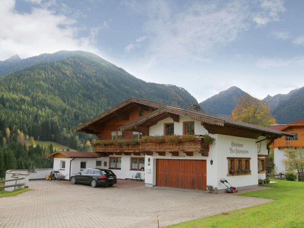 Comfortable Apartment With Sauna In Schladming