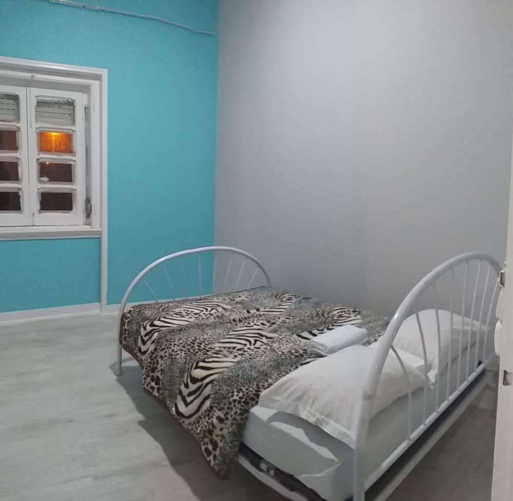Come Inn Costa Caparica