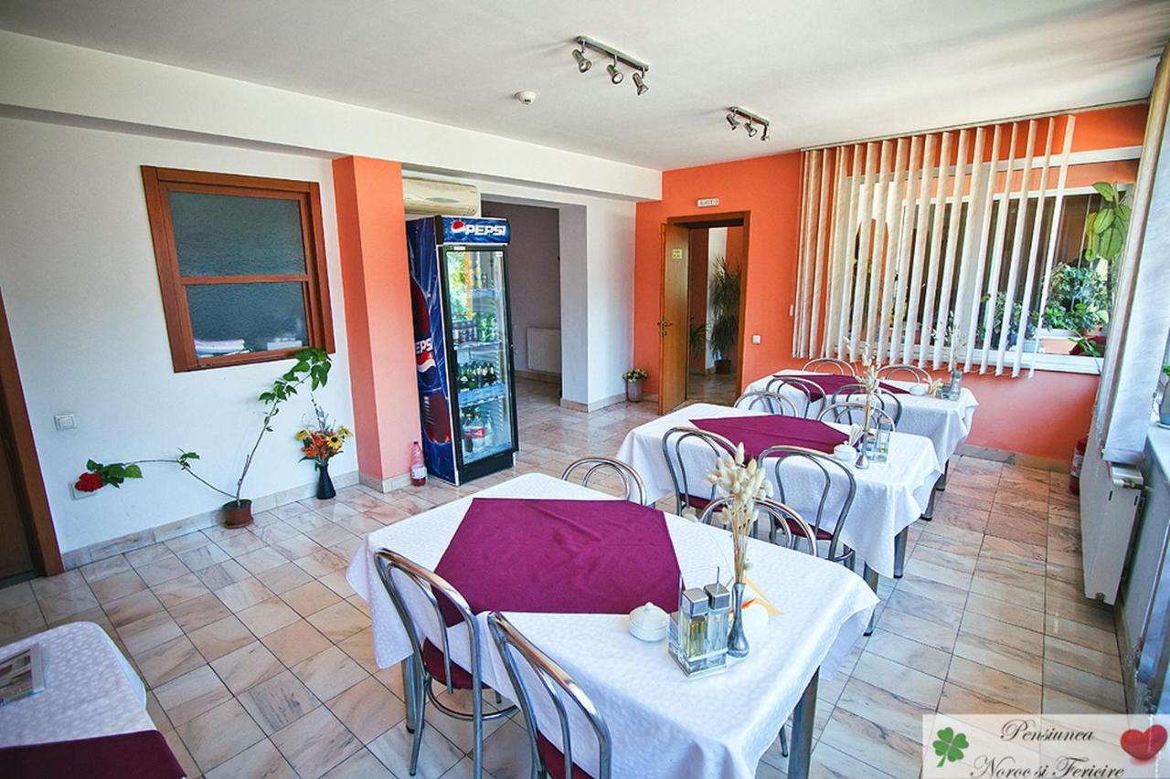 Pension Noroc Si Fericire