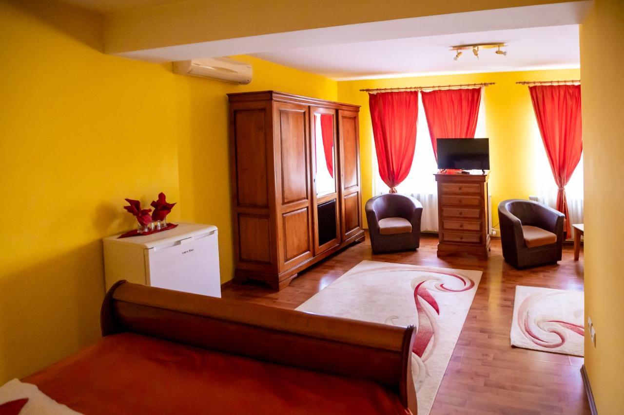 Pension Noroc Si Fericire