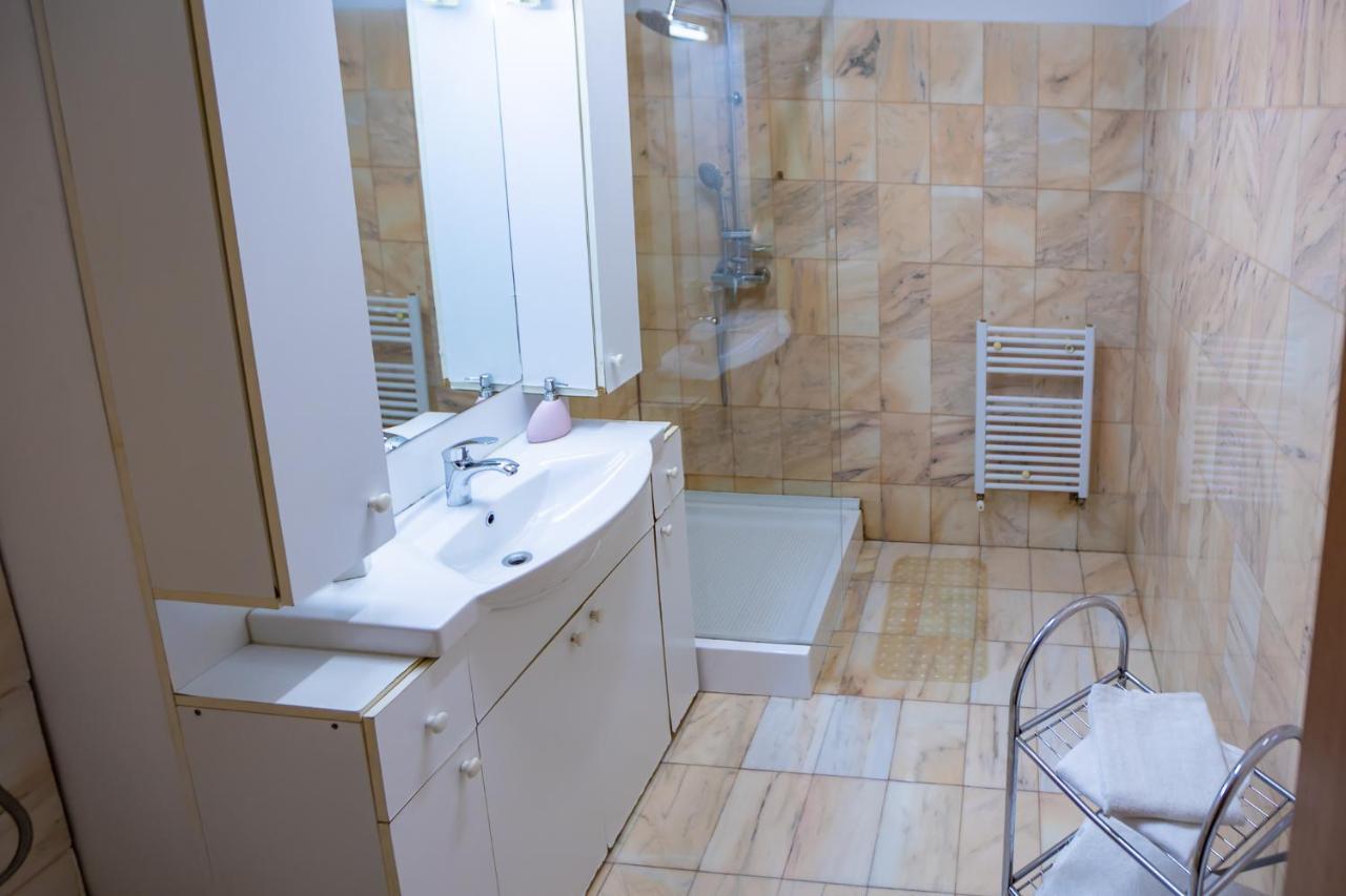 Pension Noroc Si Fericire