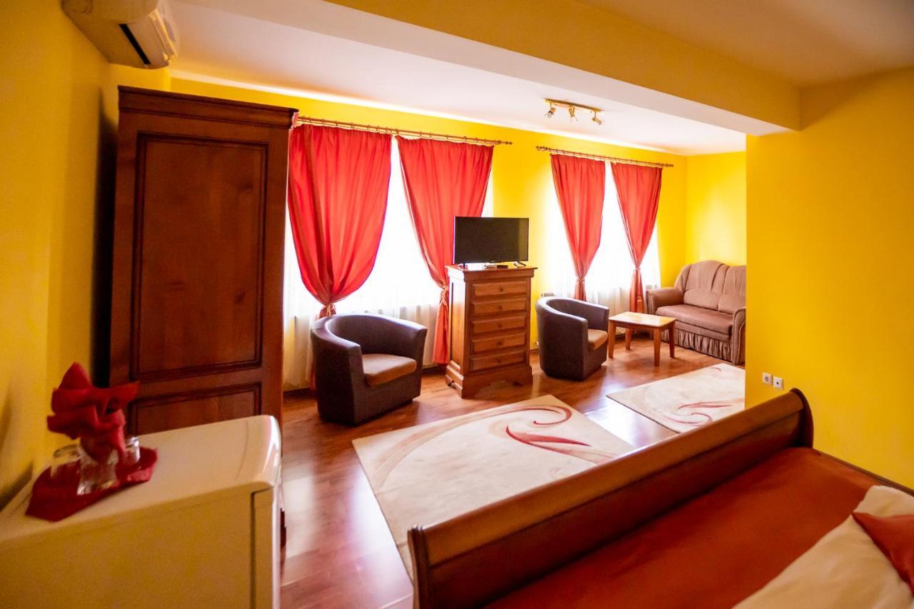 Pension Noroc Si Fericire