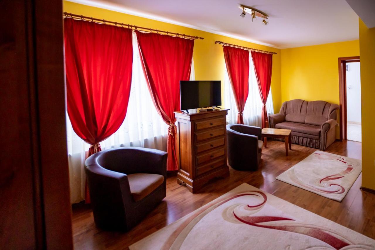 Pension Noroc Si Fericire