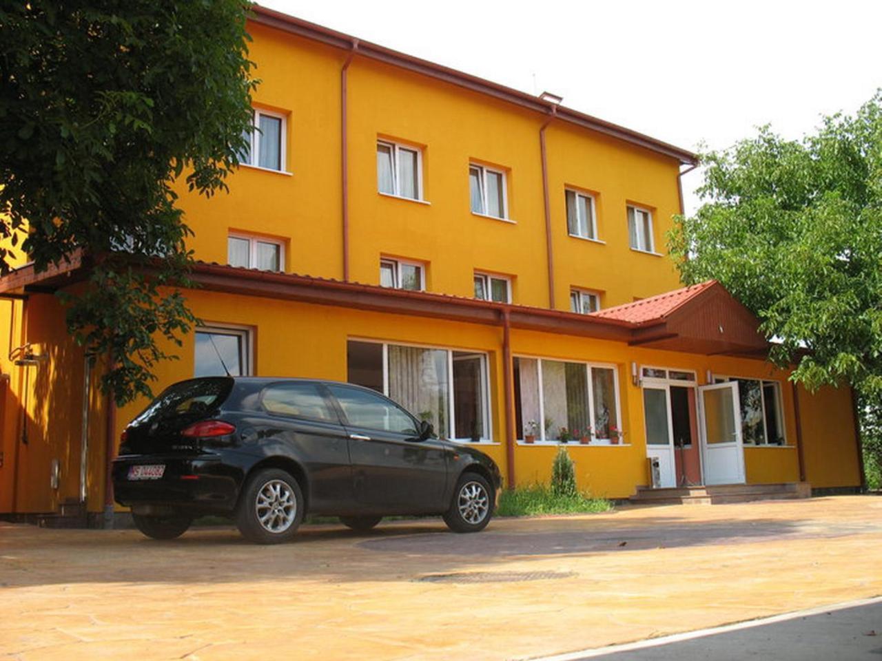 Pension Noroc Si Fericire