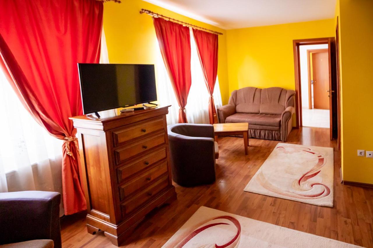 Pension Noroc Si Fericire