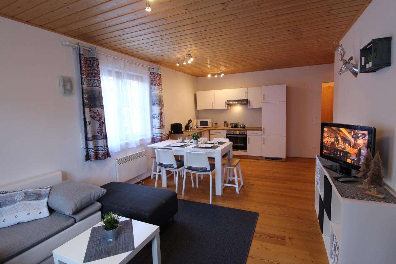Griass Eich Ski-to-door Apartment by Isa Badkleinkirchheim