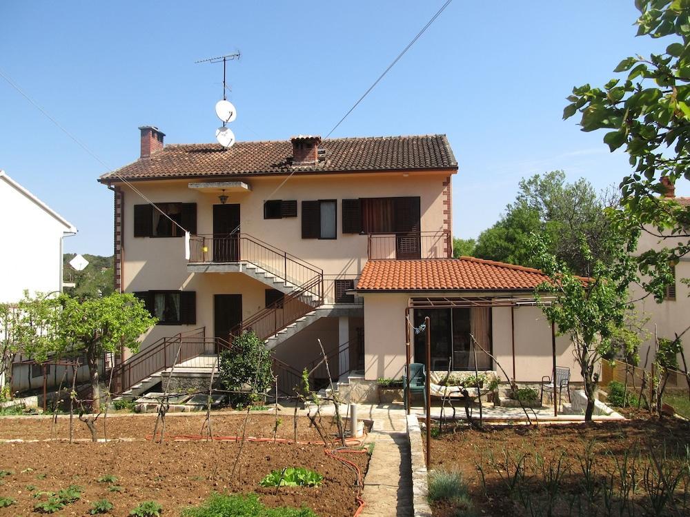 Apartments Grgorini 3 Bedrooms