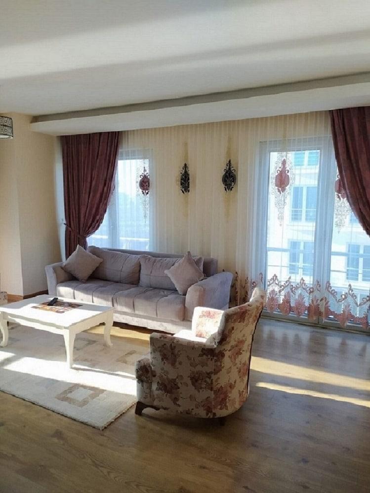 Myy Suites Hotel