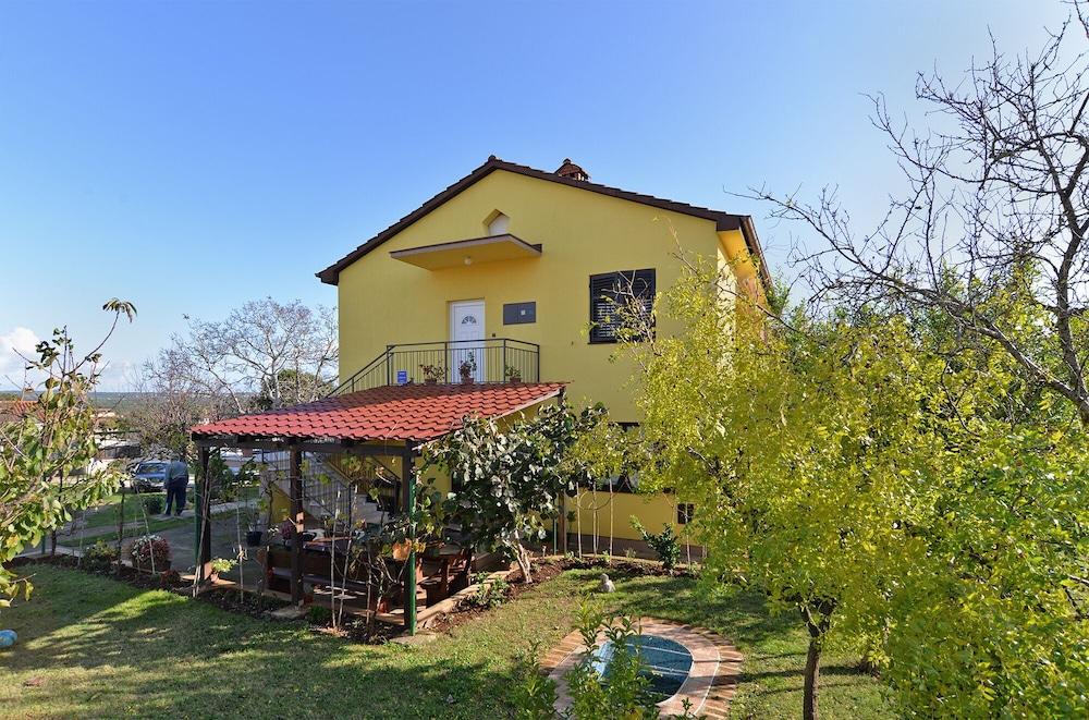 Apartment 1956