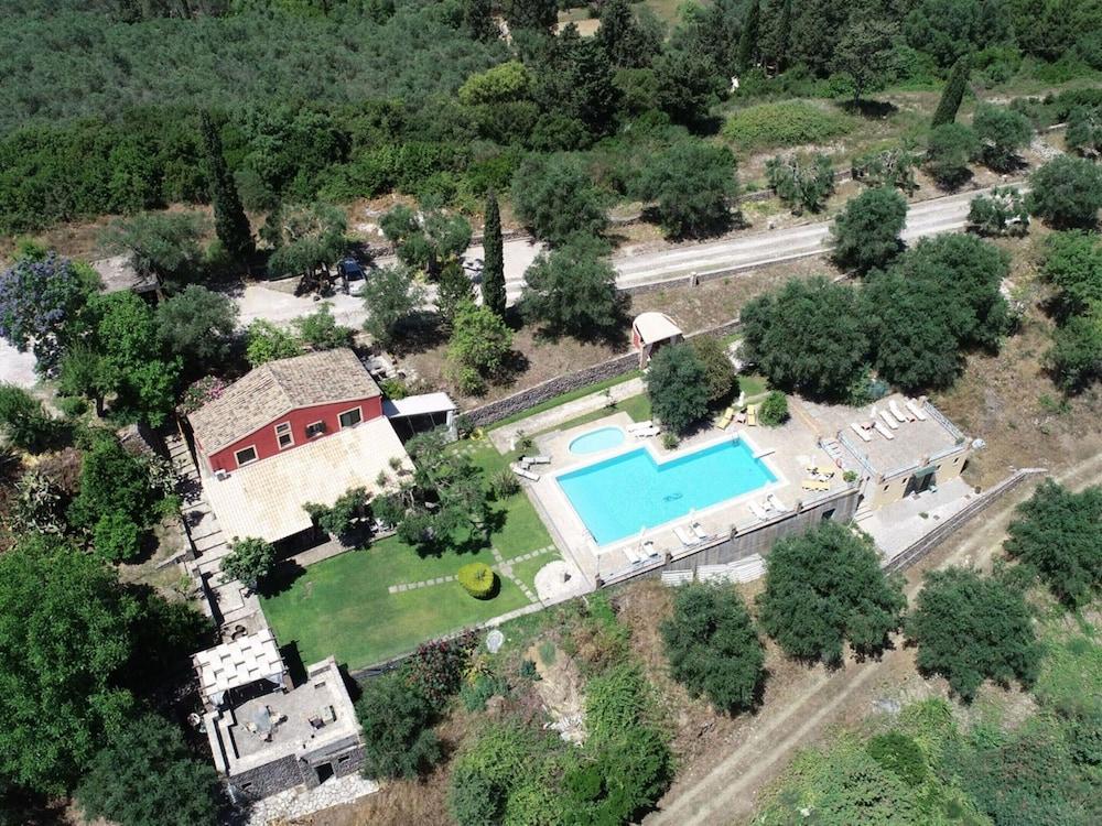 Villa In Paleokastrites With Swimming Pool Near Beaches