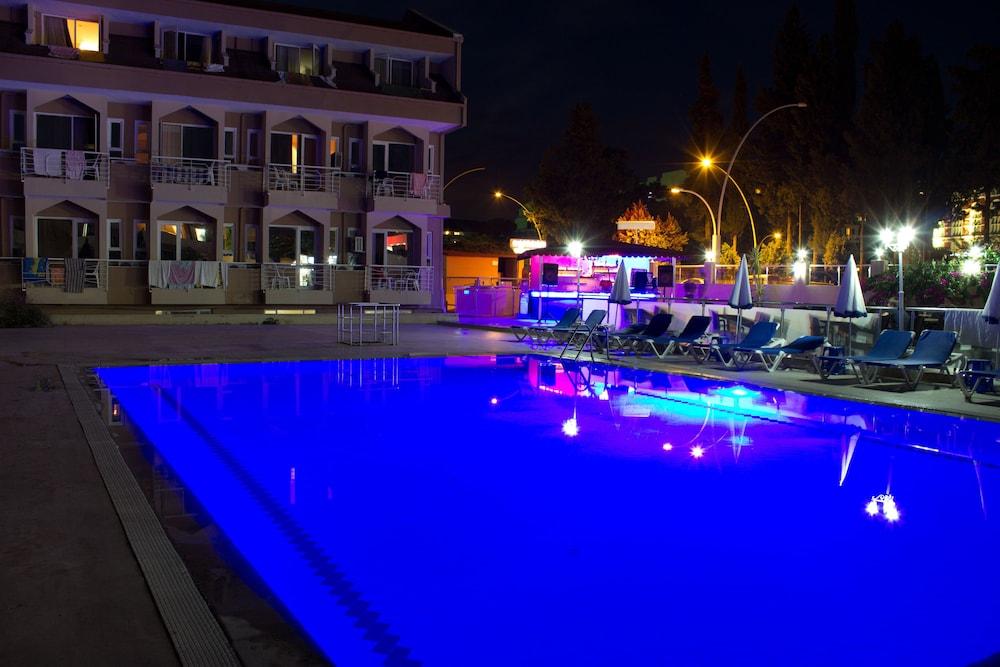 Ares Dream Hotel