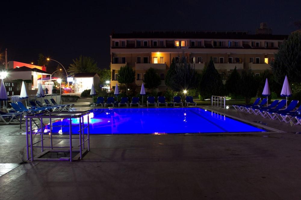Ares Dream Hotel