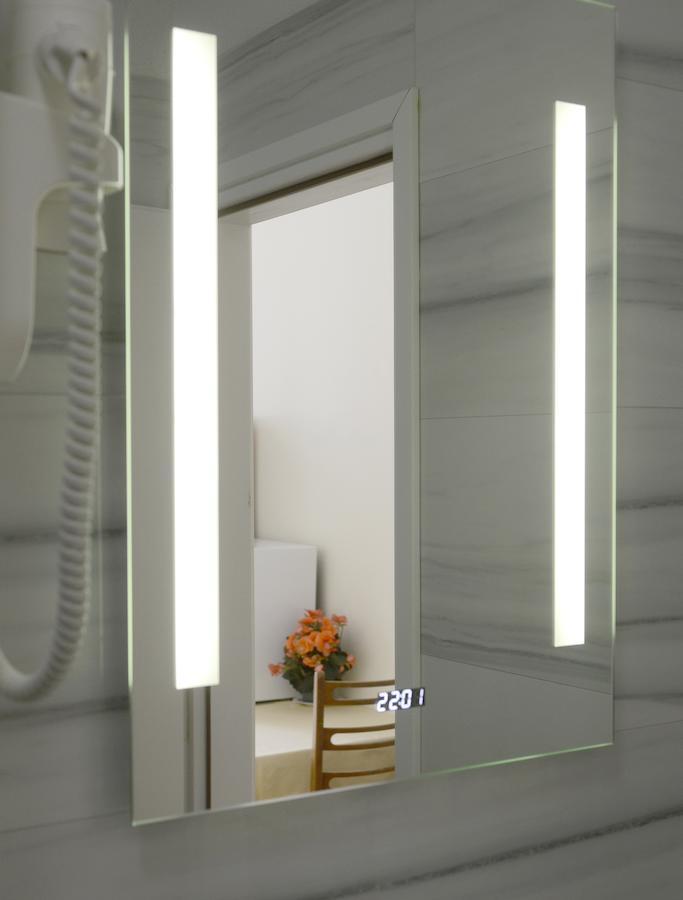 Riva Rooms