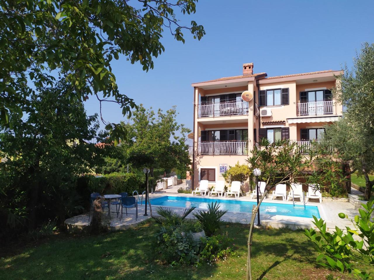 Apartmani Noemi Pula