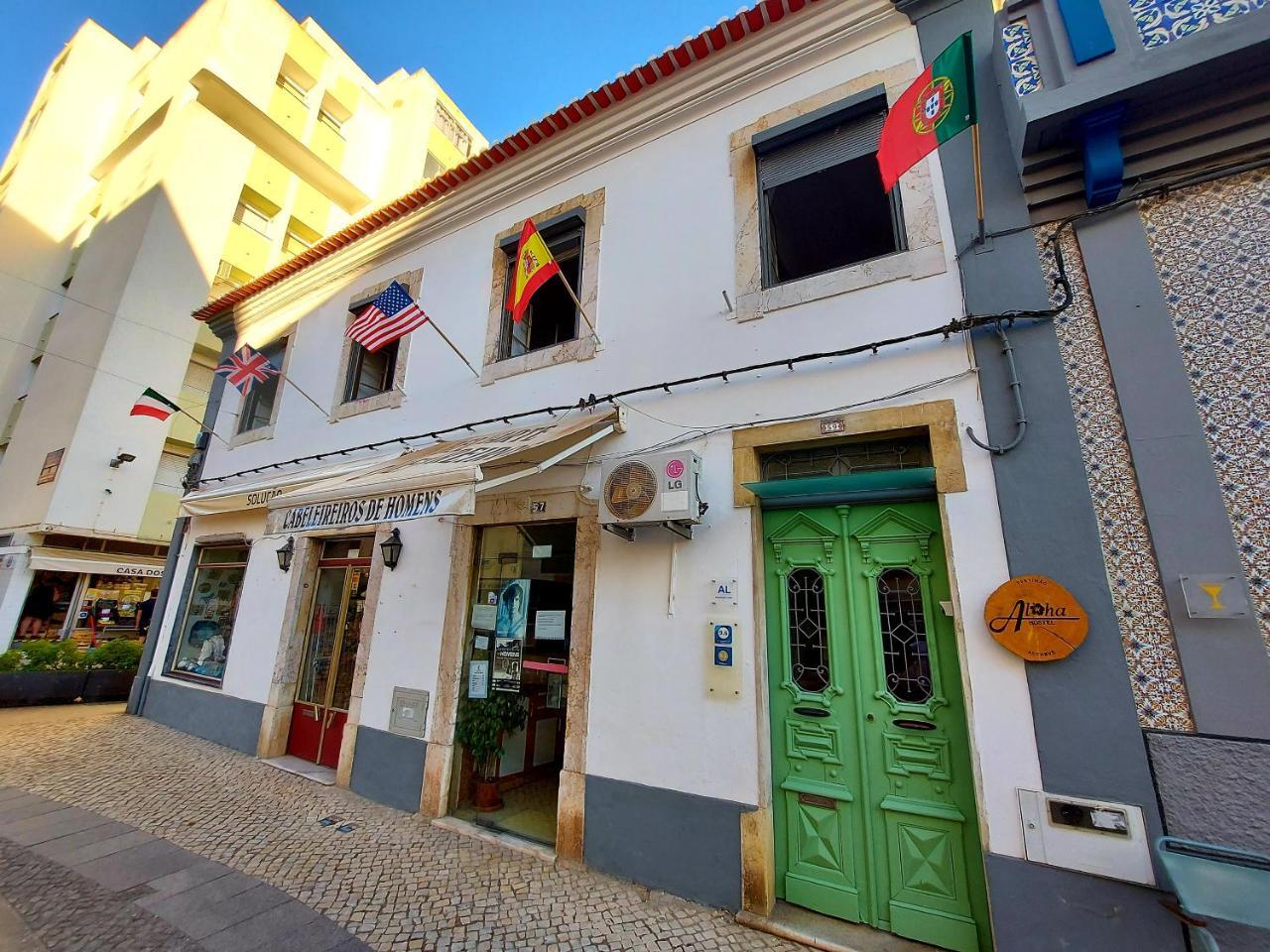 Aloha Hostel (Adults Only)