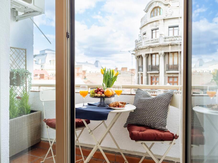 Amazing View Calea Victoriei Old City