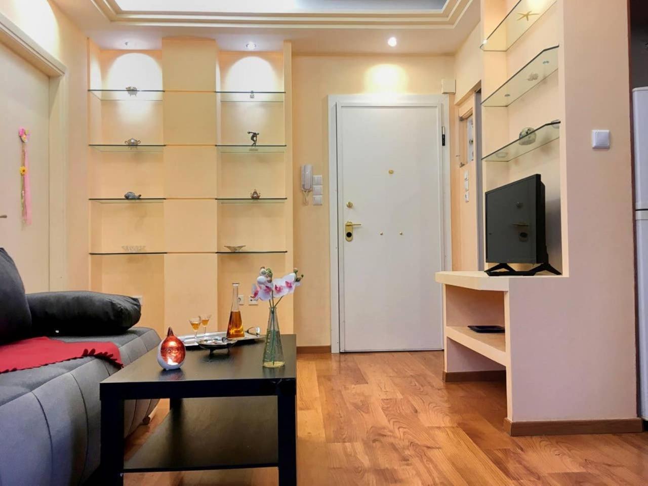 A2 Cute Vouliagmeni Apt In A Unique Spot