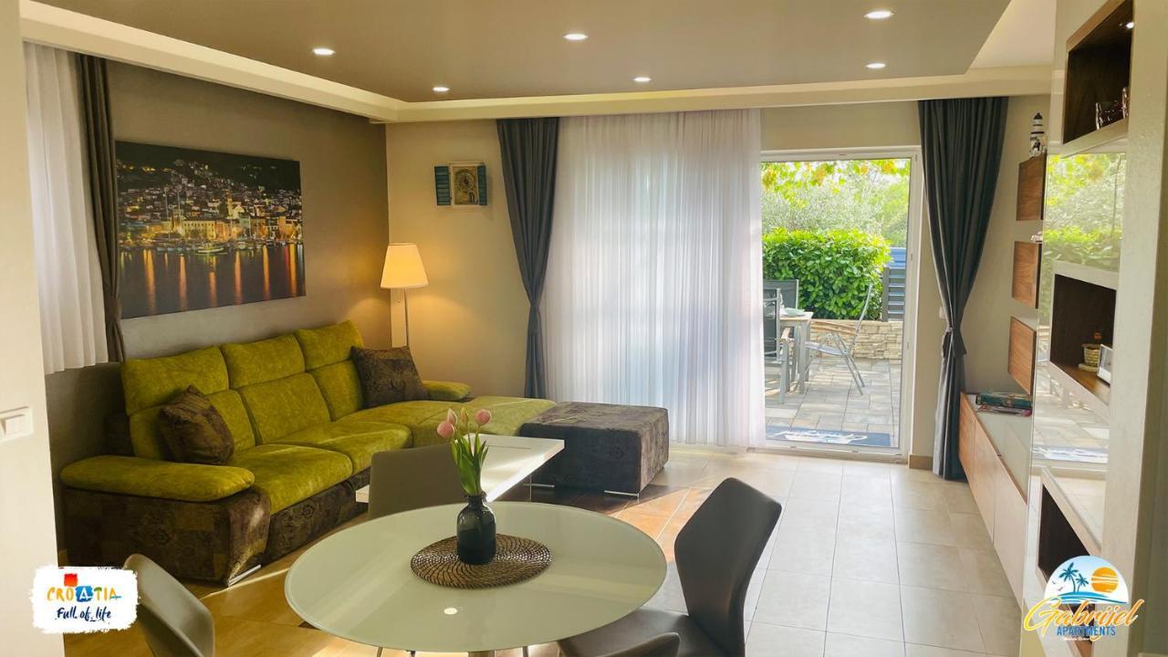 Gabrijel Apartments Makarska 2