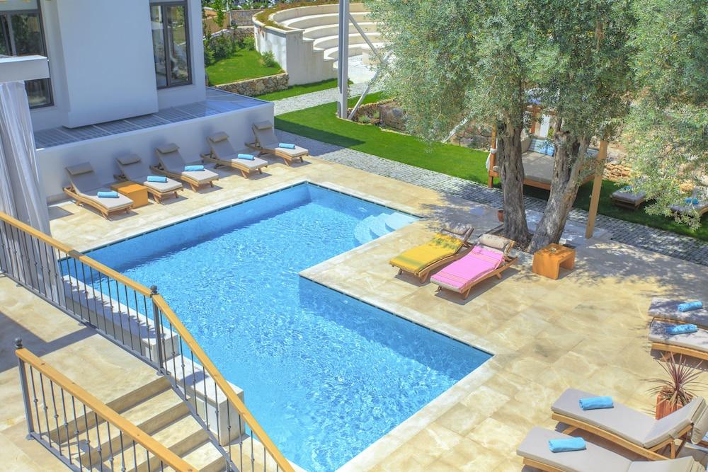 Ecclesia Boutique Hotel
