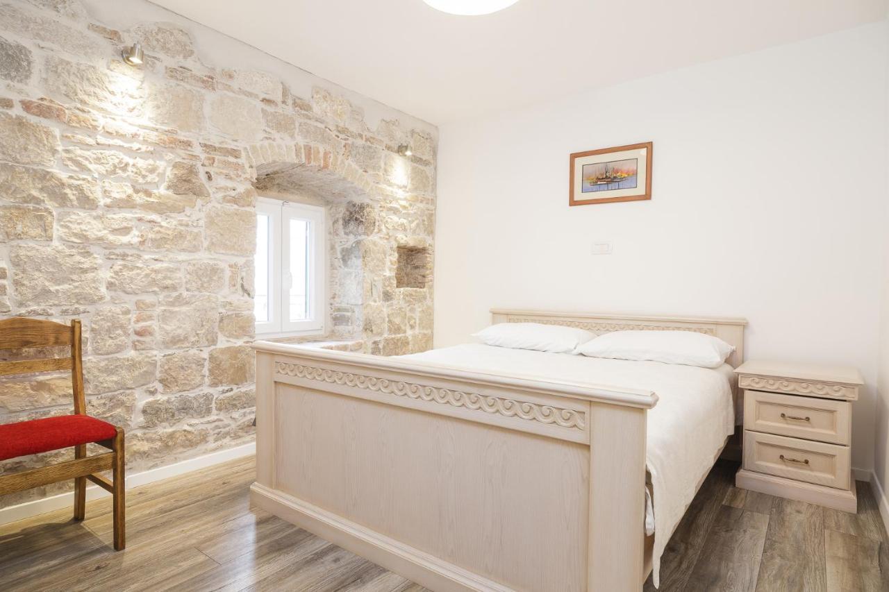 Stone Apartman Varos